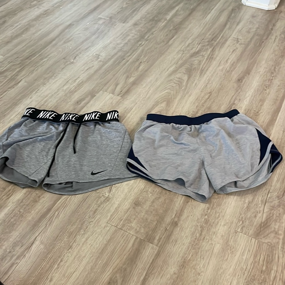 Women’s x-small athletic short